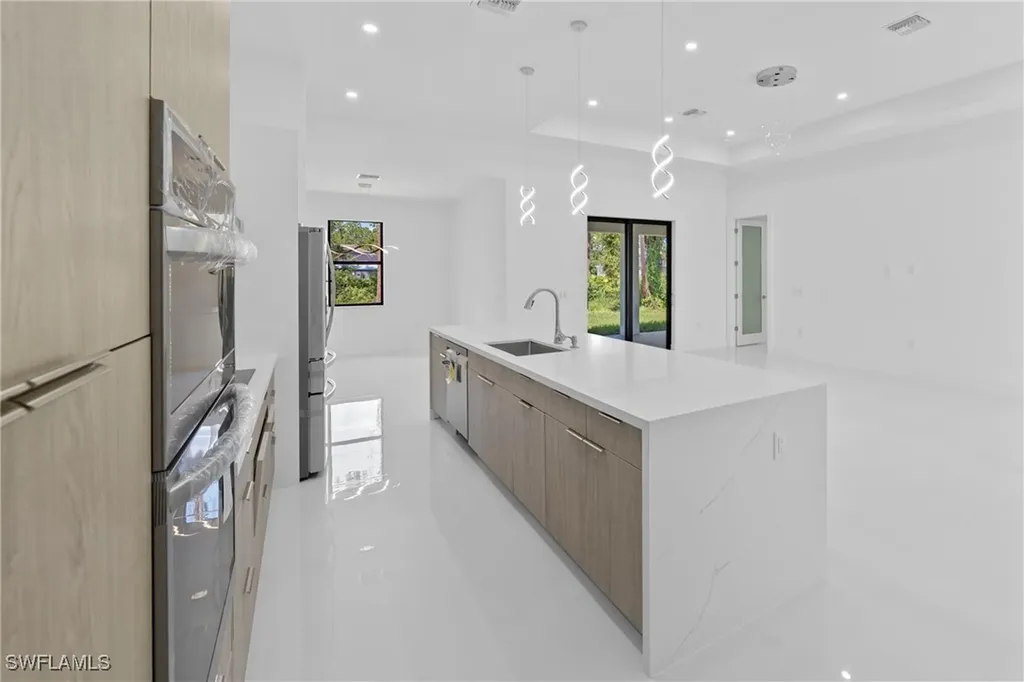 807 Hamilton Avenue Lehigh Acres FL 33972