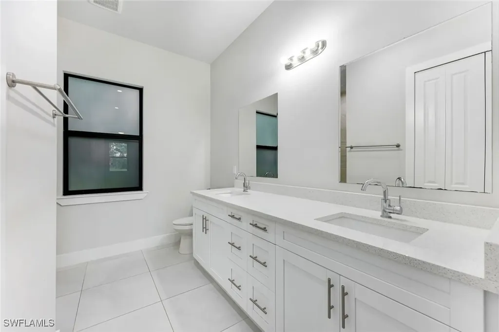2017 47th Avenue NE Naples FL 34120