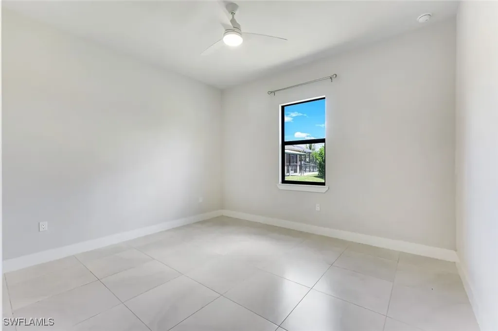 2017 47th Avenue NE Naples FL 34120