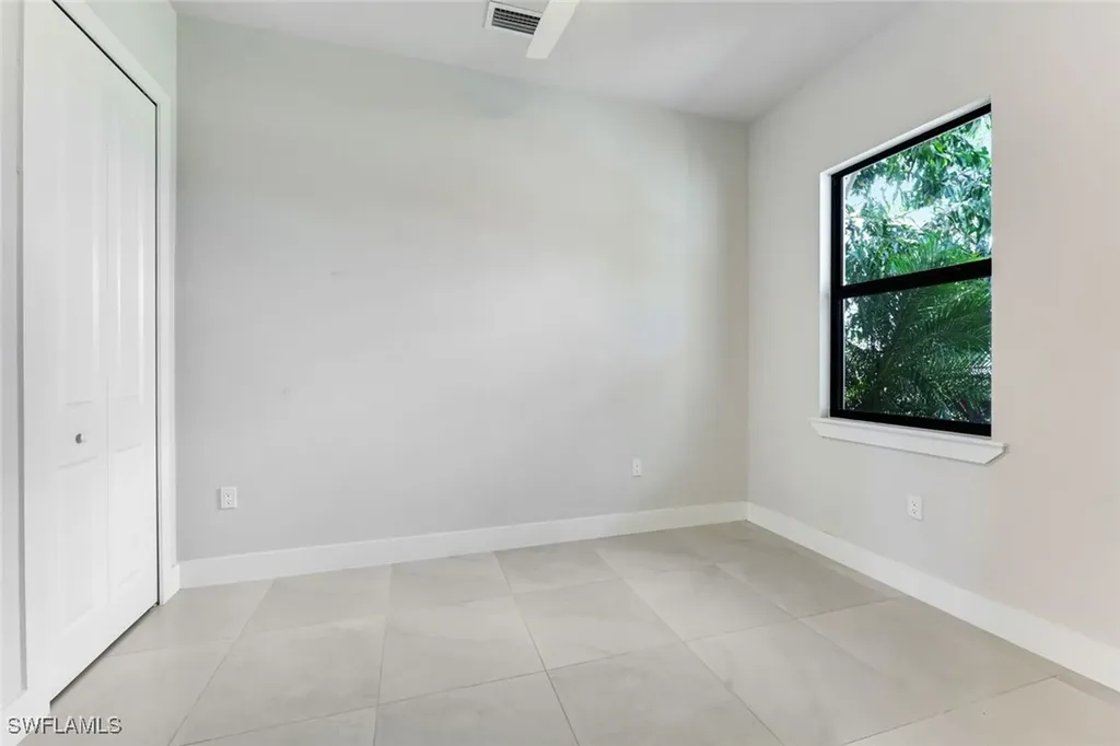 2017 47th Avenue NE Naples FL 34120