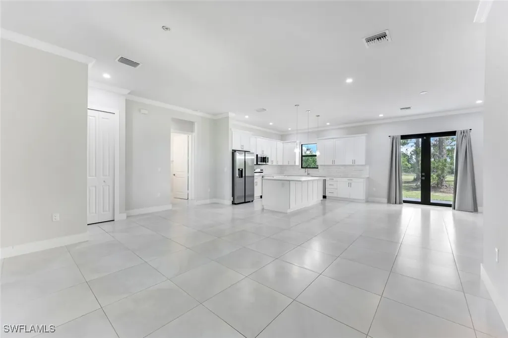 2017 47th Avenue NE Naples FL 34120