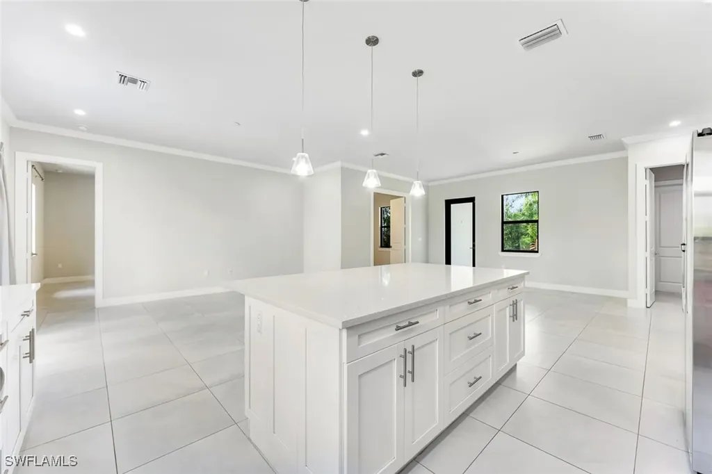 2017 47th Avenue NE Naples FL 34120
