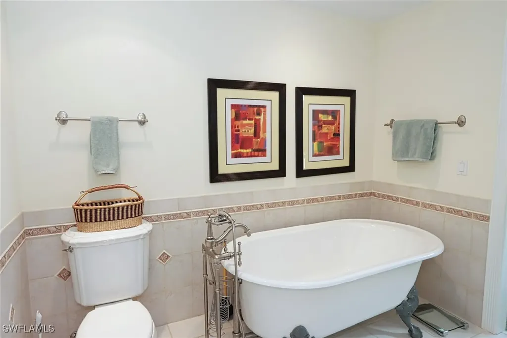 640 2nd Street S Naples FL 34102