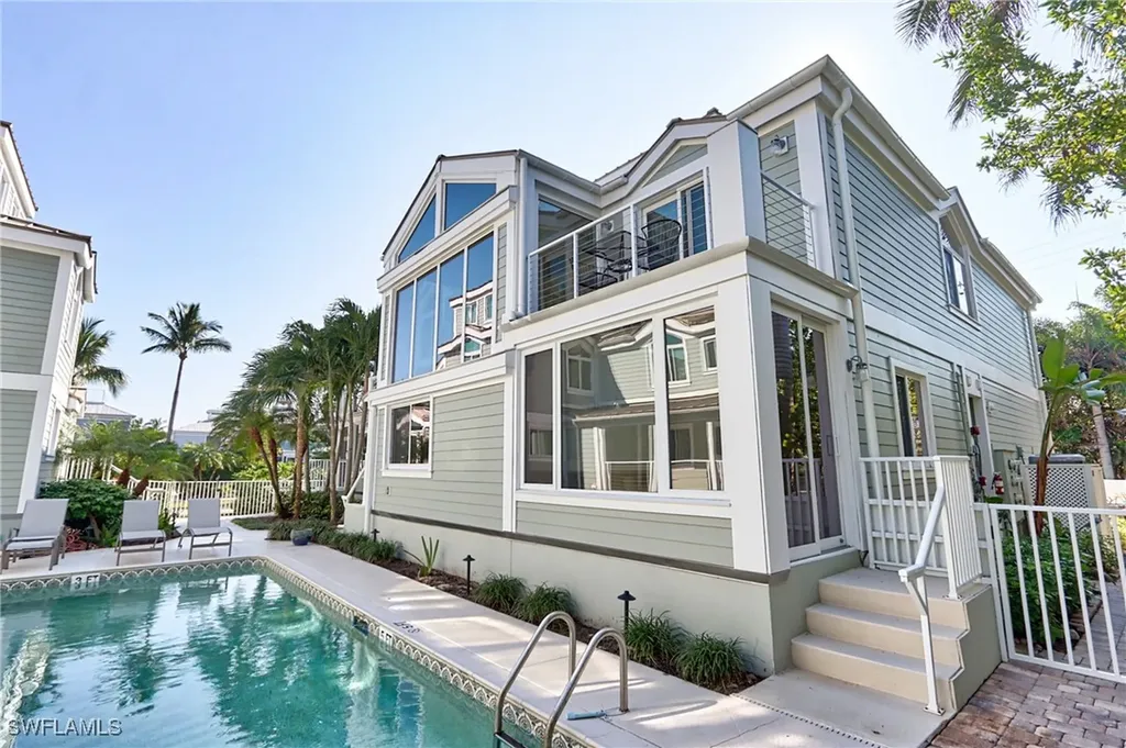 640 2nd Street S Naples FL 34102