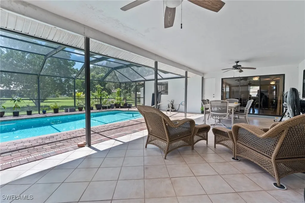 1821 Pine Wood Court Fort Myers FL 33905