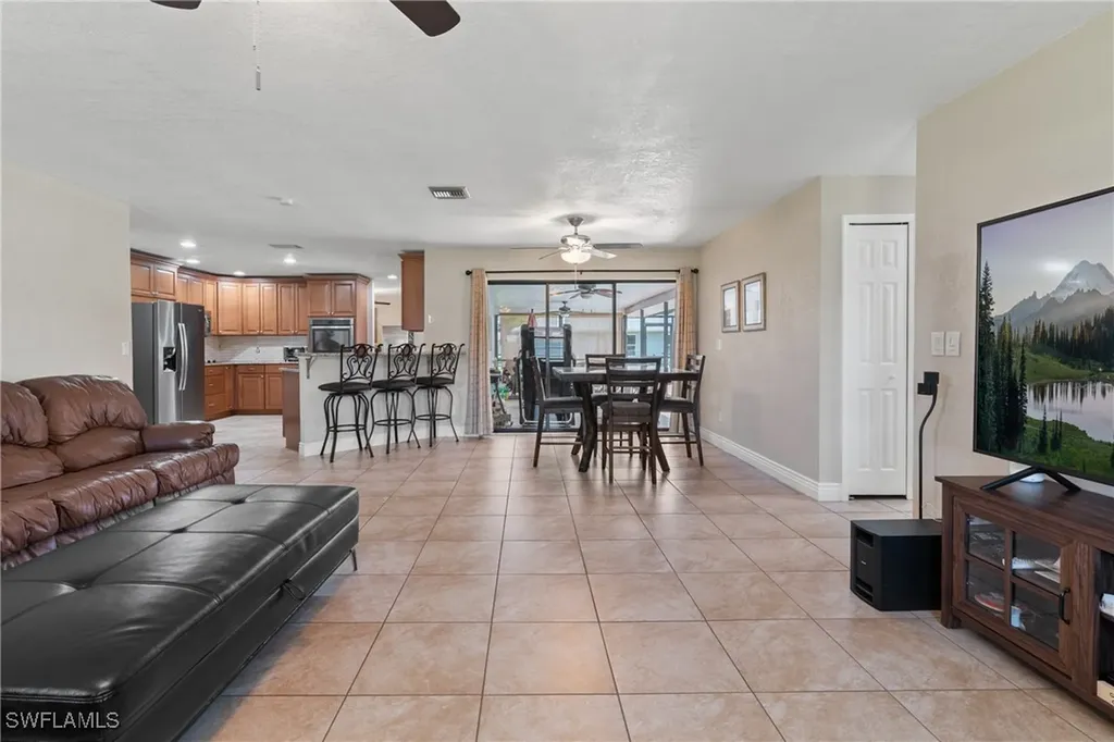 1821 Pine Wood Court Fort Myers FL 33905