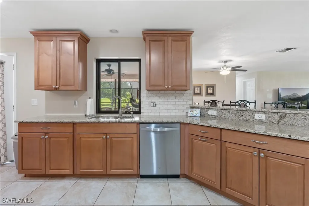 1821 Pine Wood Court Fort Myers FL 33905