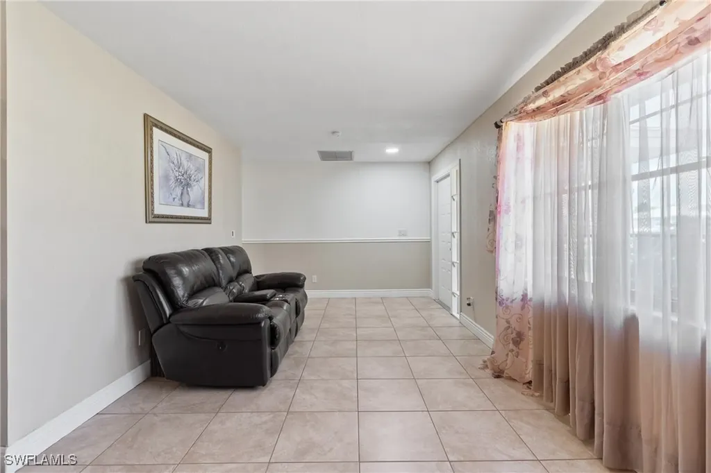 1821 Pine Wood Court Fort Myers FL 33905