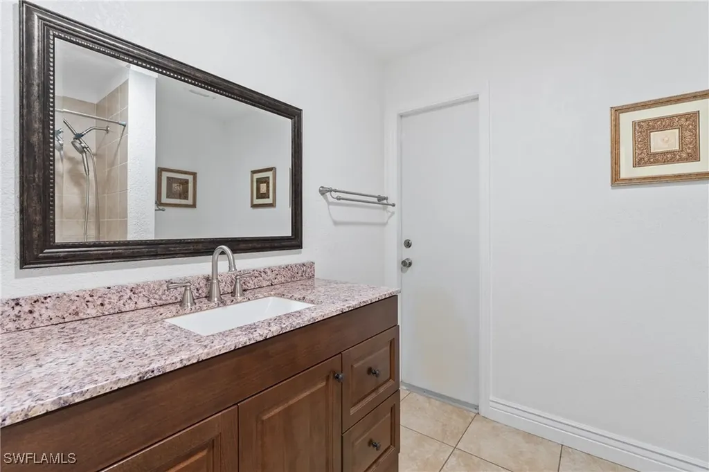 1821 Pine Wood Court Fort Myers FL 33905