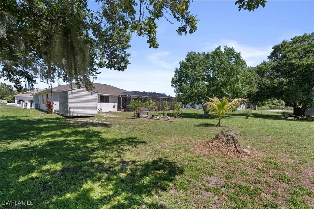 1821 Pine Wood Court Fort Myers FL 33905