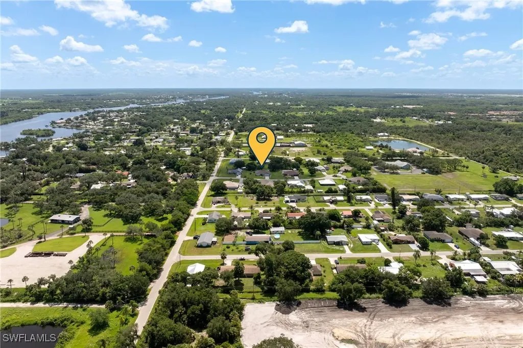 1821 Pine Wood Court Fort Myers FL 33905