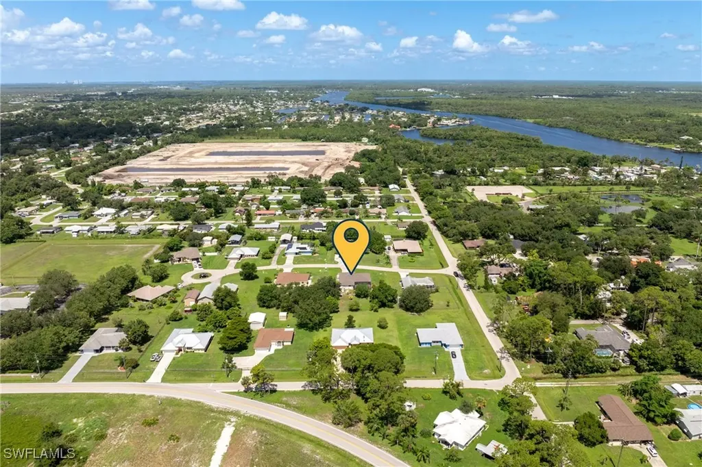 1821 Pine Wood Court Fort Myers FL 33905
