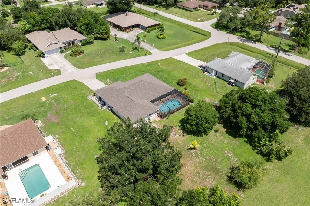 1821 Pine Wood Court Fort Myers FL 33905