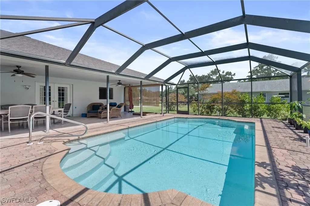 1821 Pine Wood Court Fort Myers FL 33905