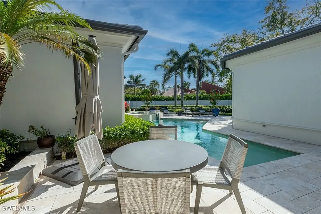 709 Teal Court Naples FL 34108
