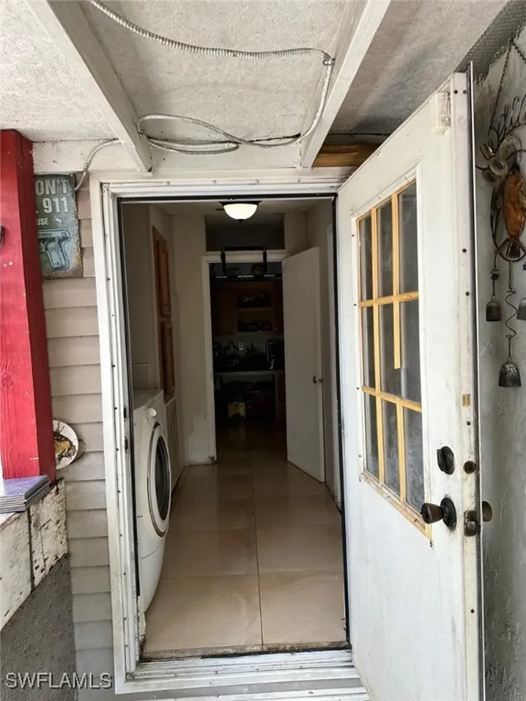 618 Hunting Club Avenue Clewiston FL 33440