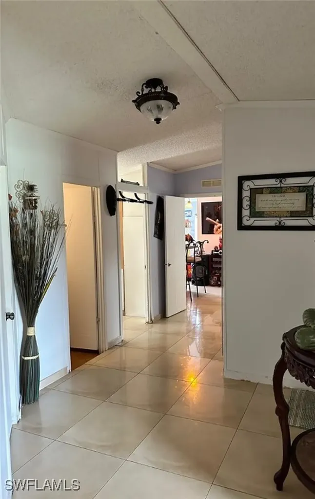 618 Hunting Club Avenue Clewiston FL 33440