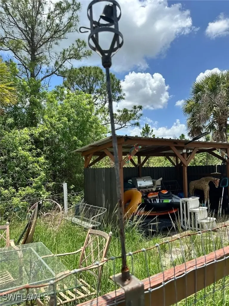 618 Hunting Club Avenue Clewiston FL 33440