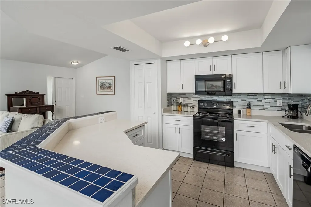 4108 SW 6th Avenue Cape Coral FL 33914