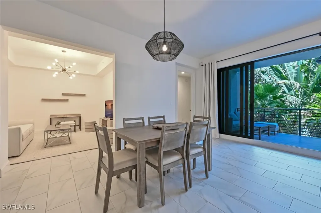 1115 Central Avenue Naples FL 34102