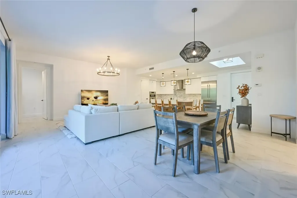 1115 Central Avenue Naples FL 34102