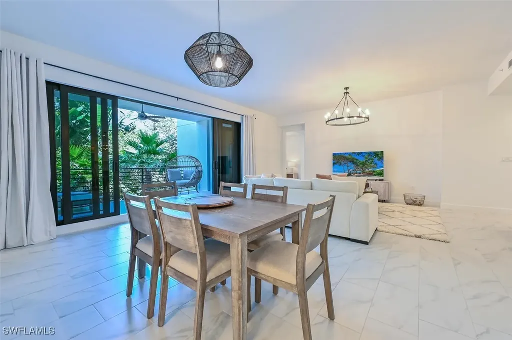 1115 Central Avenue Naples FL 34102