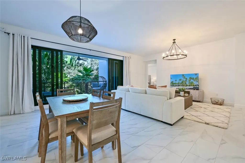 1115 Central Avenue Naples FL 34102