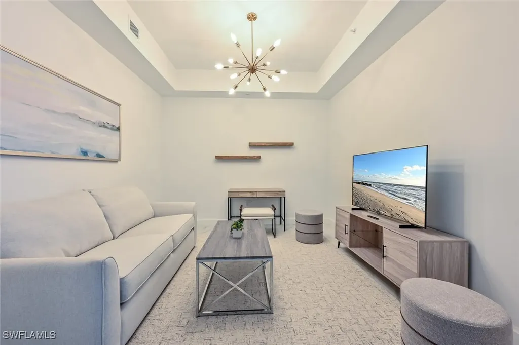 1115 Central Avenue Naples FL 34102