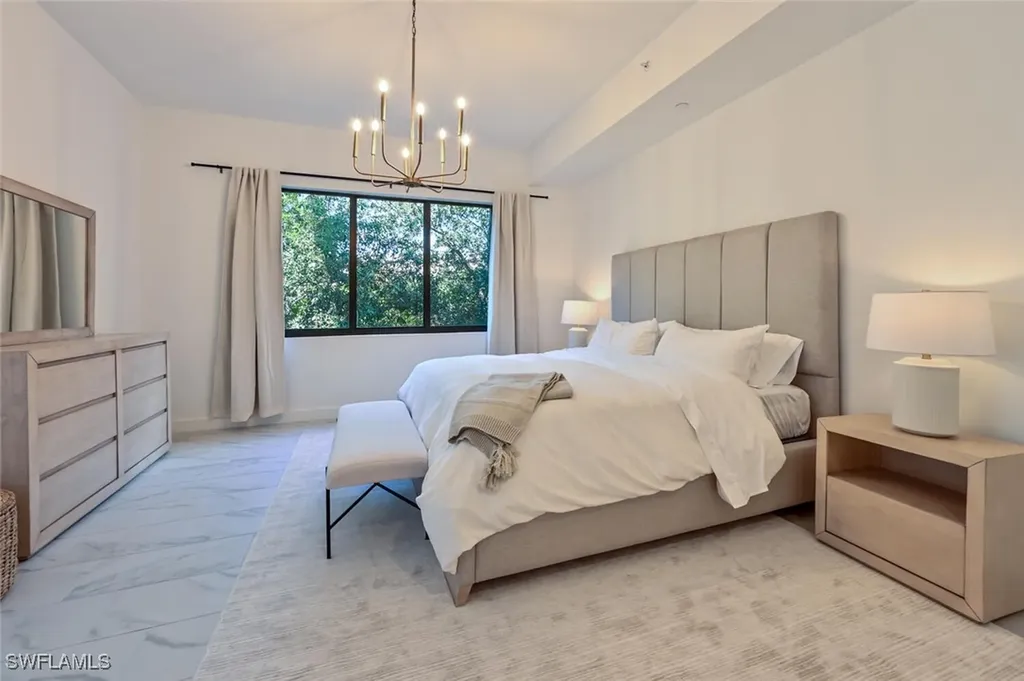1115 Central Avenue Naples FL 34102