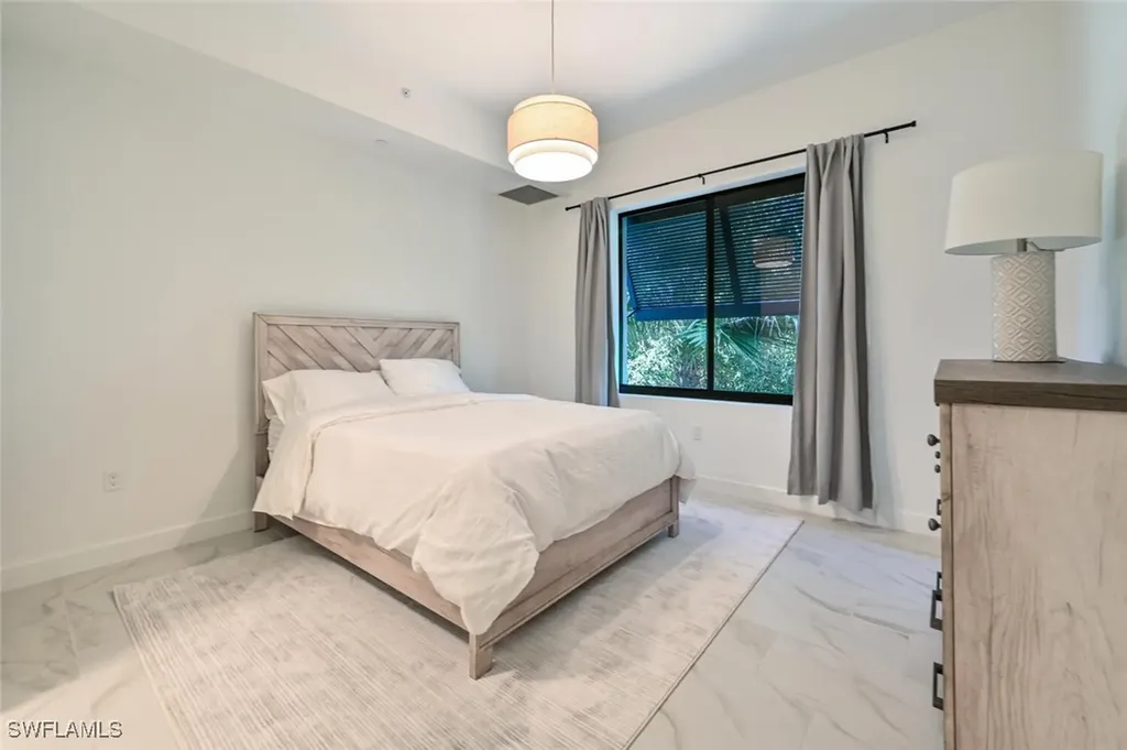 1115 Central Avenue Naples FL 34102