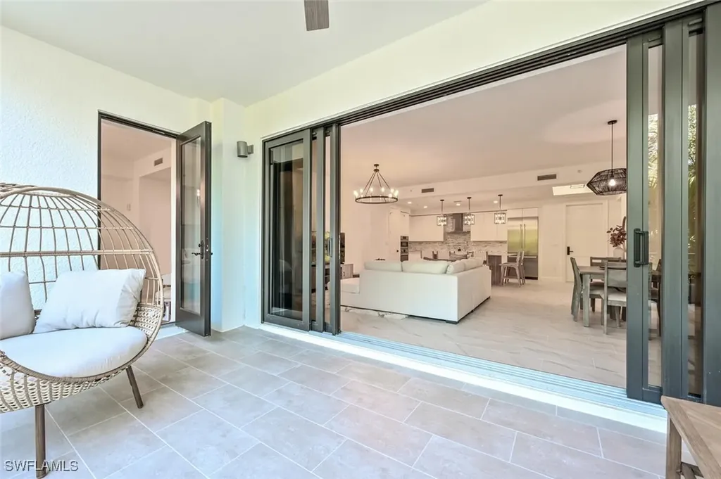 1115 Central Avenue Naples FL 34102