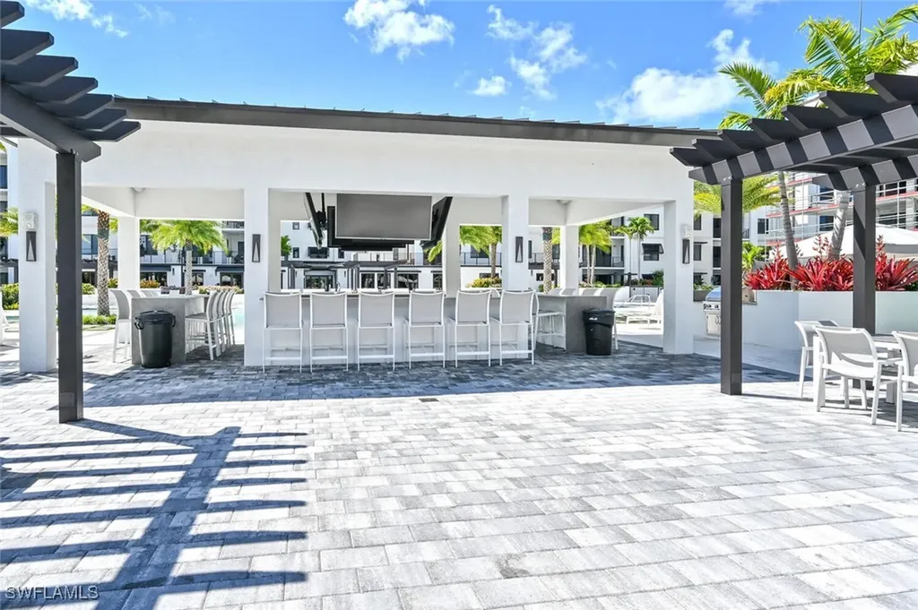 1115 Central Avenue Naples FL 34102