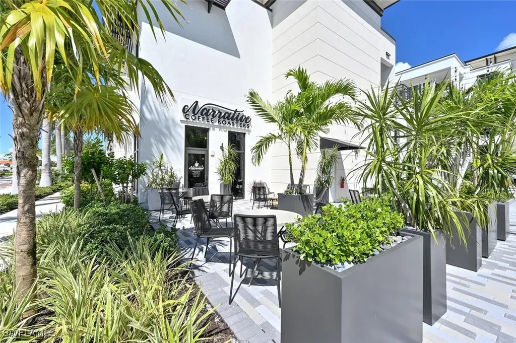 1115 Central Avenue Naples FL 34102