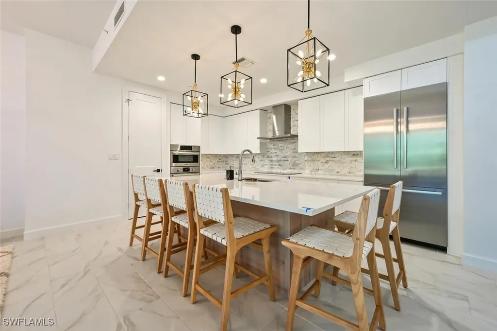 1115 Central Avenue Naples FL 34102