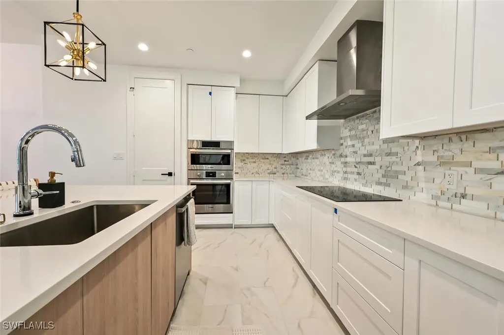 1115 Central Avenue Naples FL 34102