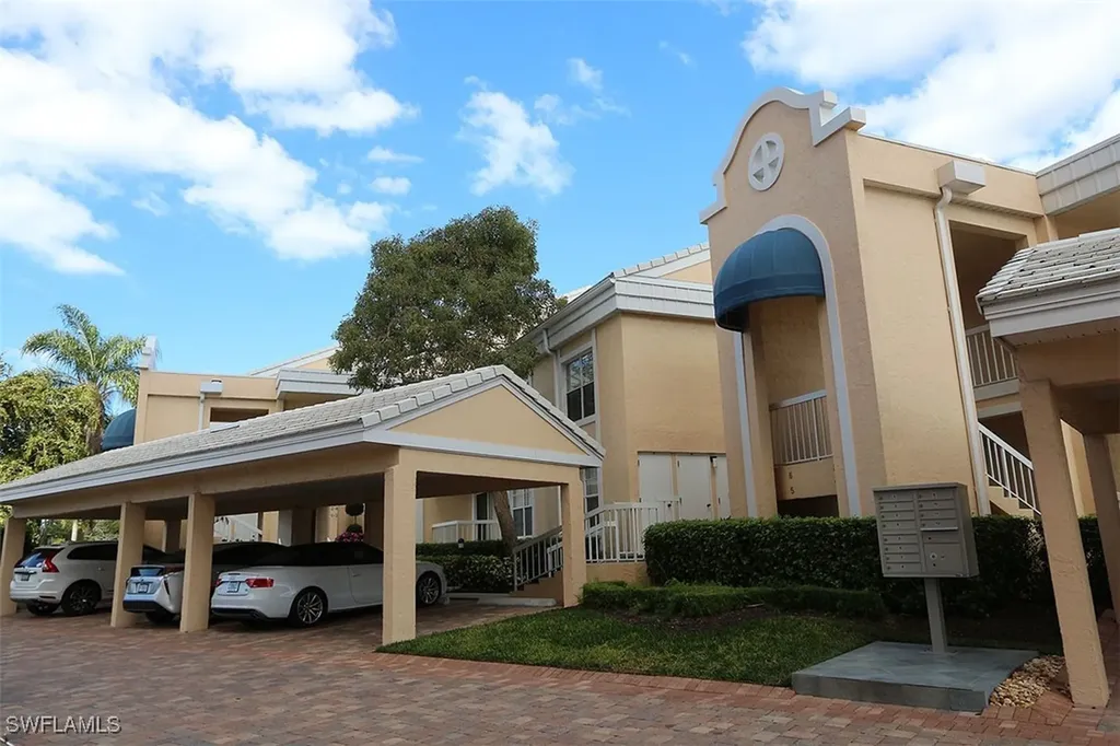 6131 Pelican Bay Boulevard Naples FL 34108