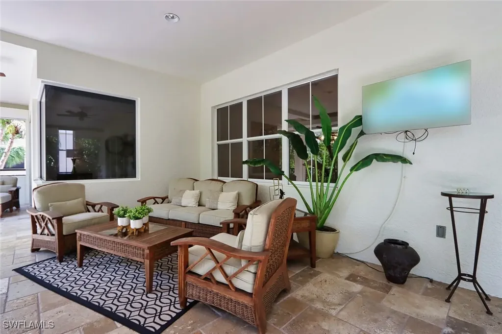 2868 Tiburon Boulevard E Naples FL 34109