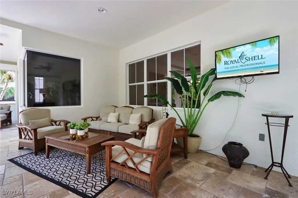 2868 Tiburon Boulevard E Naples FL 34109