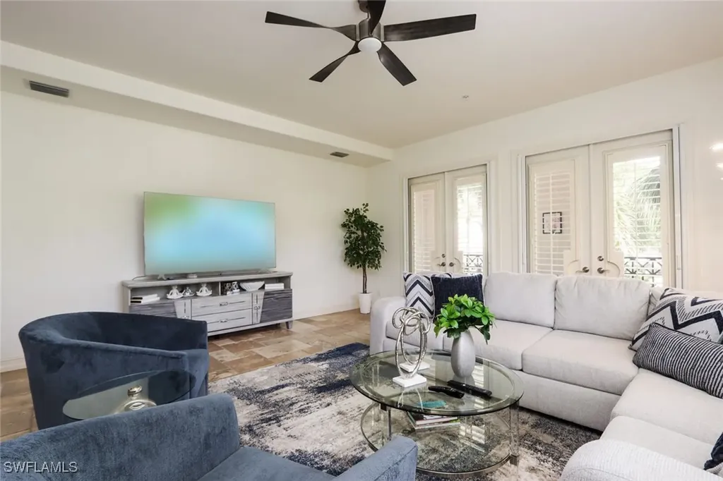 2868 Tiburon Boulevard E Naples FL 34109