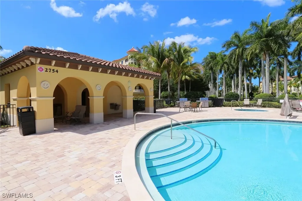 2868 Tiburon Boulevard E Naples FL 34109