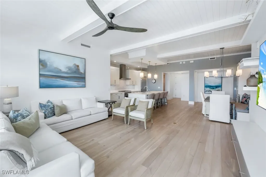 875 6th Avenue S Naples FL 34102