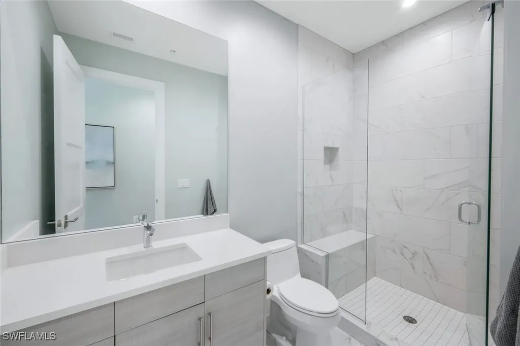 875 6th Avenue S Naples FL 34102