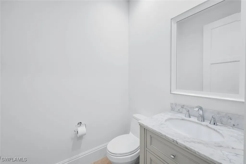 875 6th Avenue S Naples FL 34102