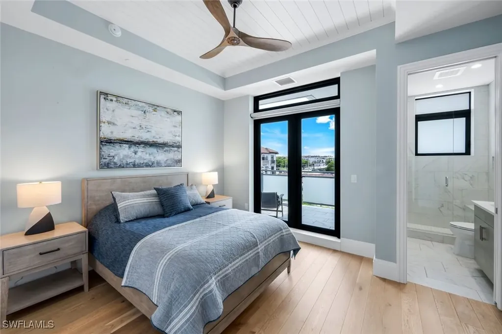 875 6th Avenue S Naples FL 34102