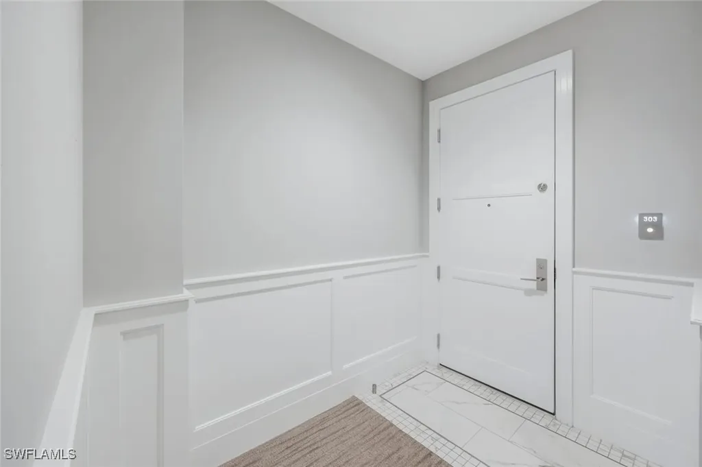 875 6th Avenue S Naples FL 34102