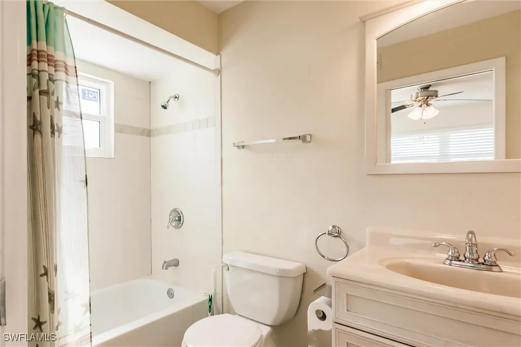 3042 SW 10th Place Cape Coral FL 33914