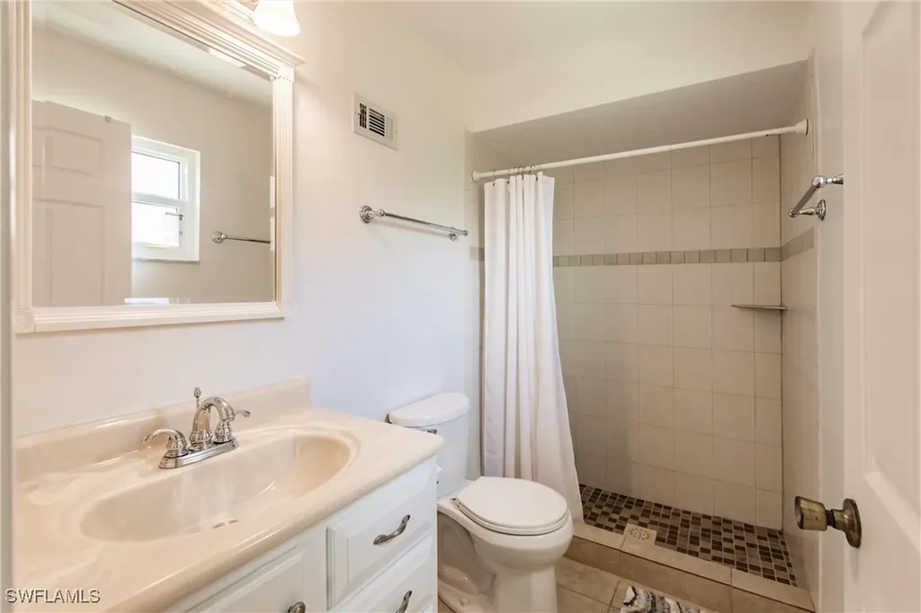 3042 SW 10th Place Cape Coral FL 33914