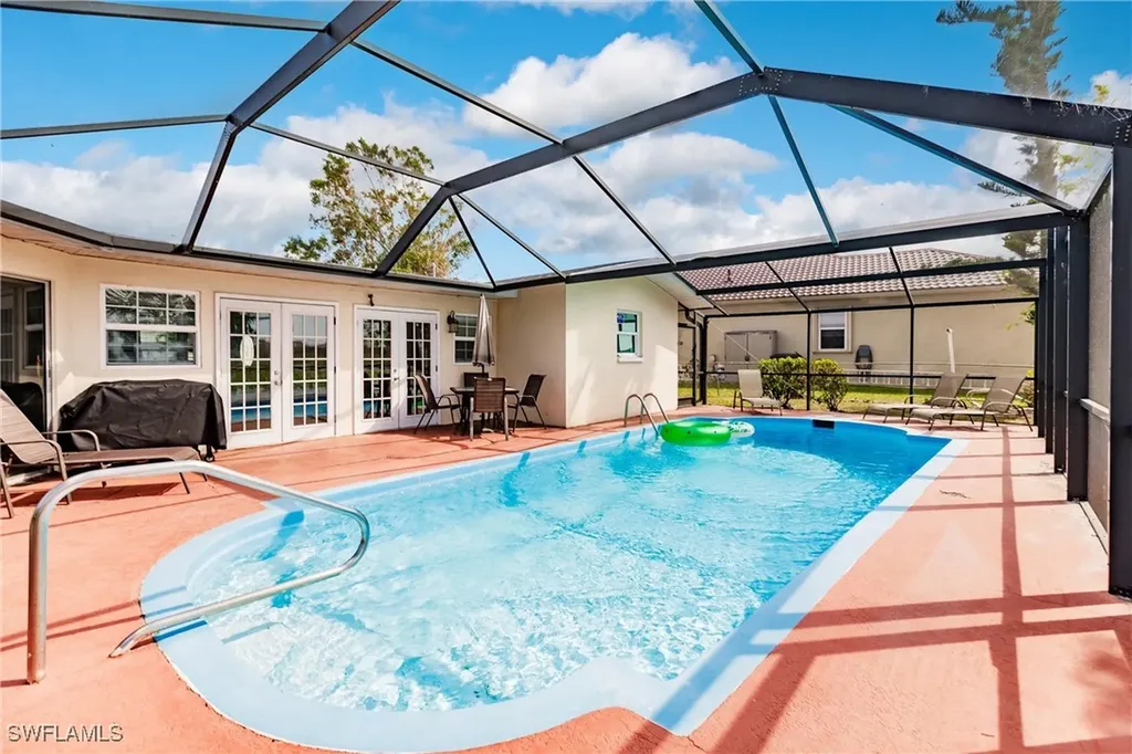 3042 SW 10th Place Cape Coral FL 33914