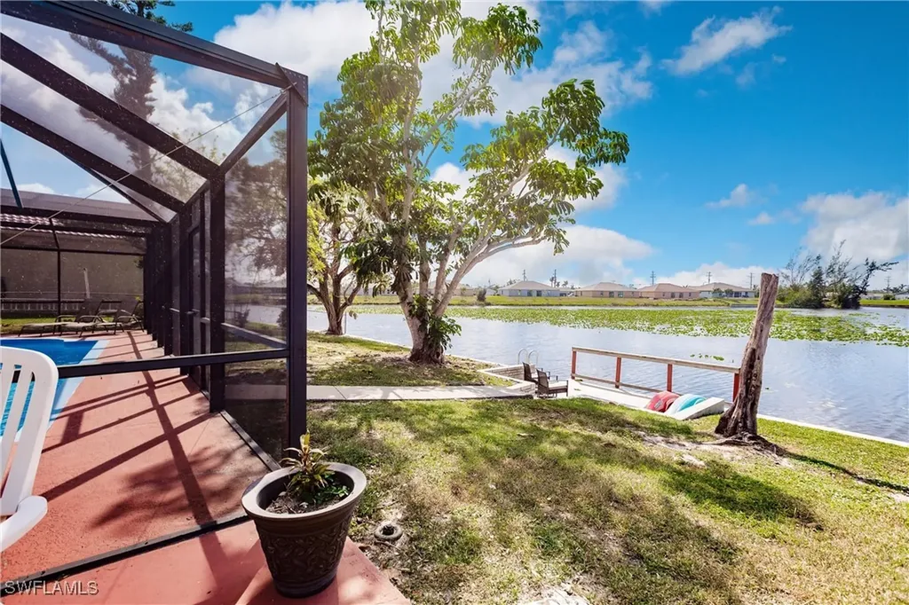 3042 SW 10th Place Cape Coral FL 33914