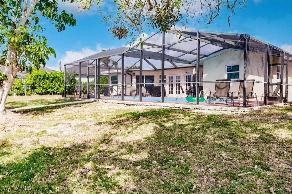 3042 SW 10th Place Cape Coral FL 33914